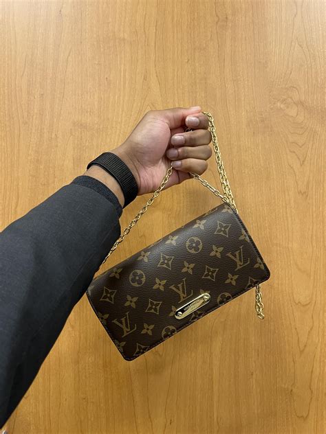 louis vuitton reparatie rits|Louis Vuitton repair prices.